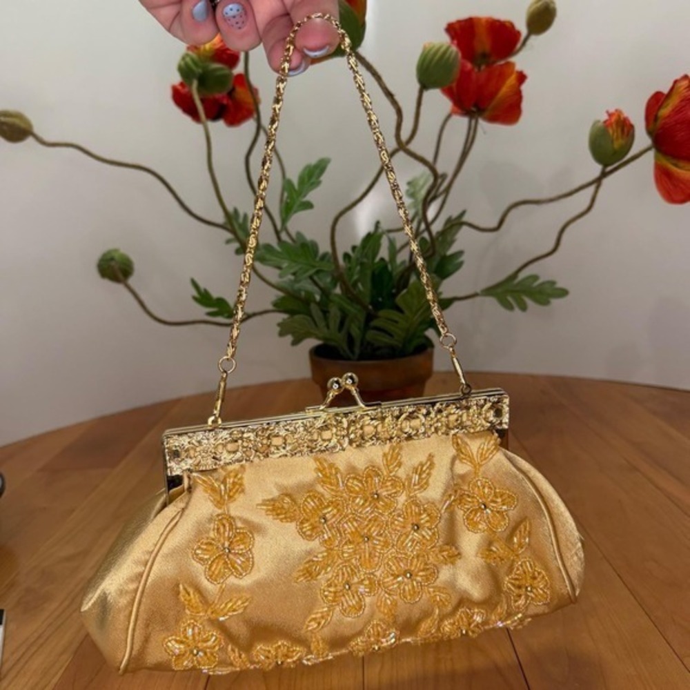 Vintage Gold Satin Evening Bag – Barrel & Seed Bead Handle